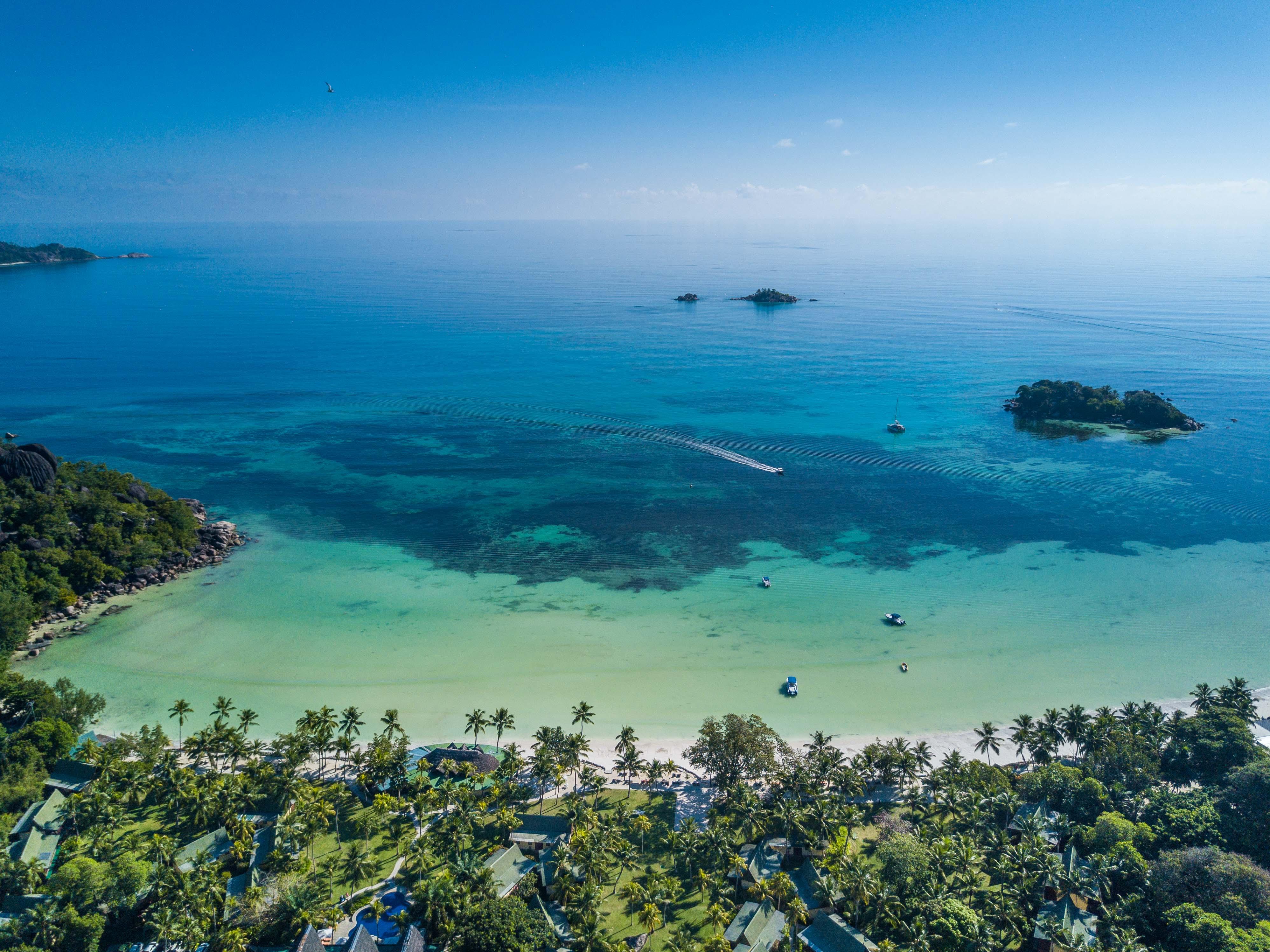 西南阳光酒店 Anse Volbert Village 外观 照片