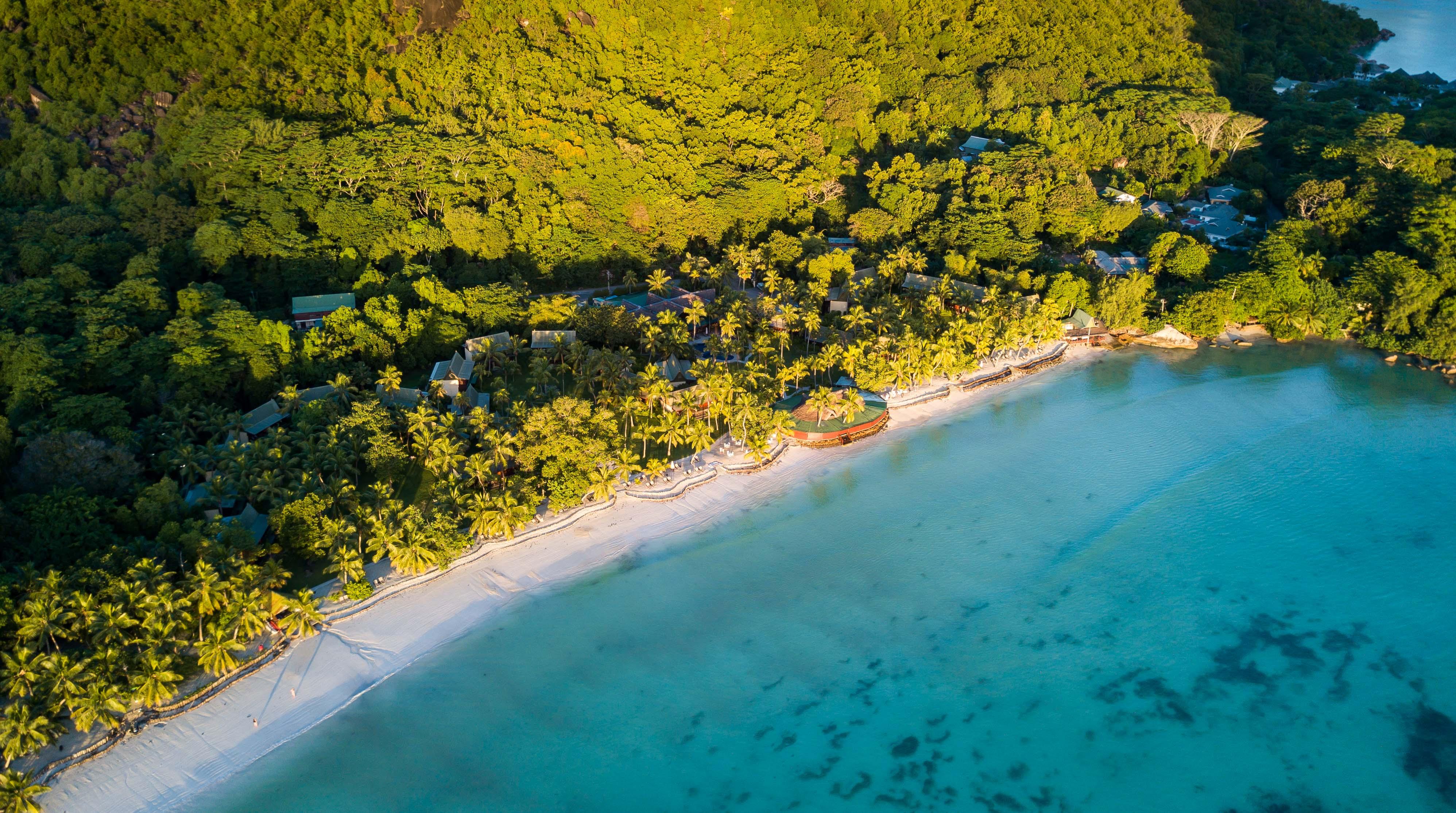 西南阳光酒店 Anse Volbert Village 外观 照片