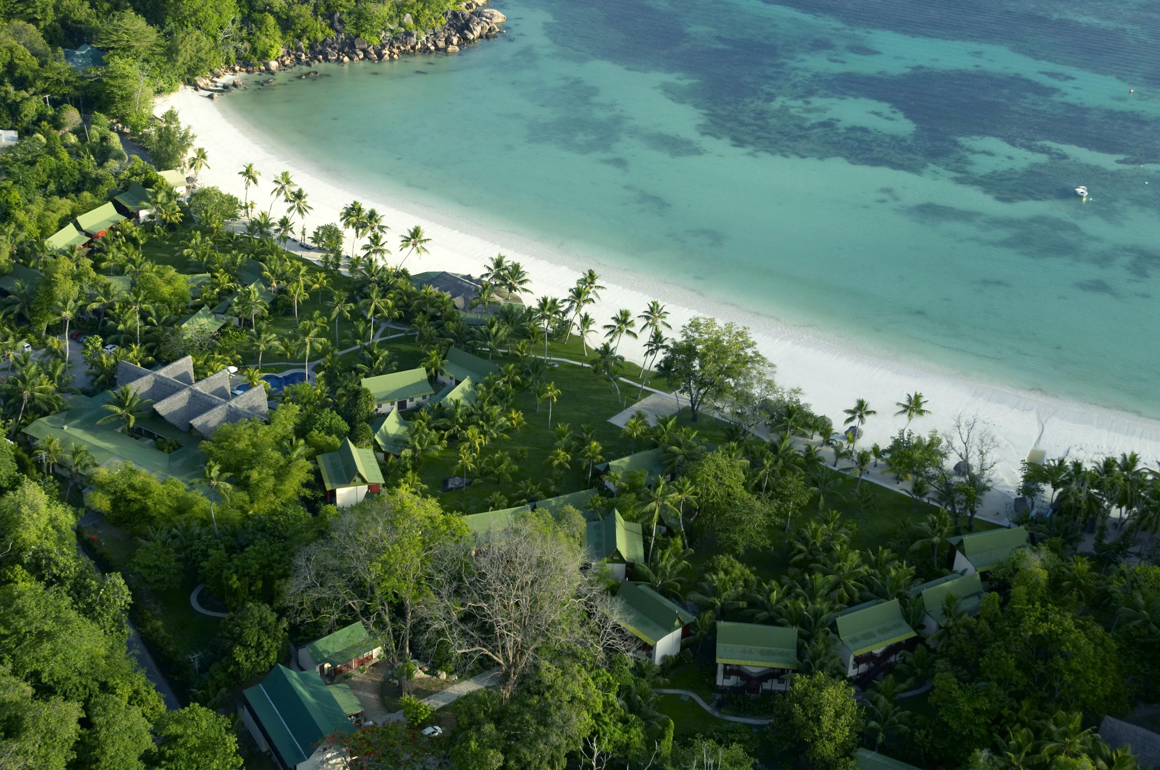 西南阳光酒店 Anse Volbert Village 外观 照片